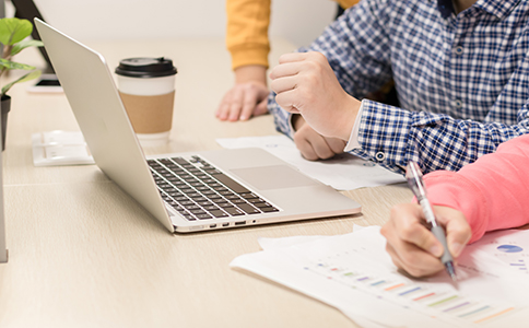 盤點倉庫存貨、固定資產(chǎn)