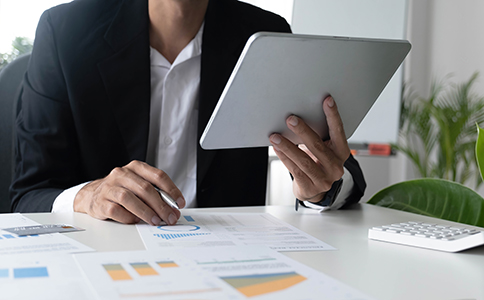 企業(yè)代理記賬收費(fèi)：標(biāo)準(zhǔn)、模式與選擇指...